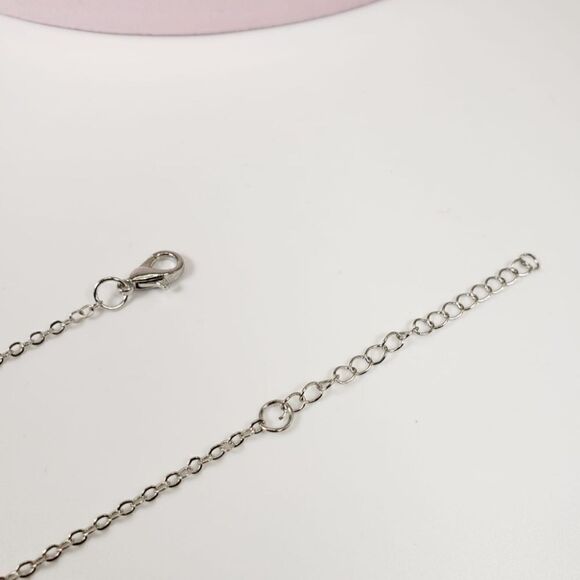Brand New Silver Rhinestone Hello Kitty Necklace - Picture 6 of 7